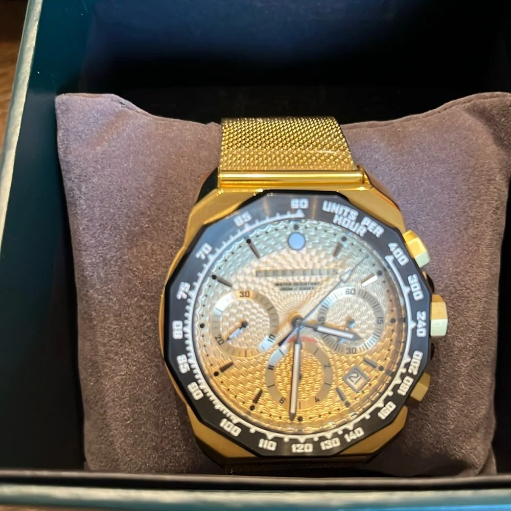 Perry Ellis Watch - Picture 1 of 6